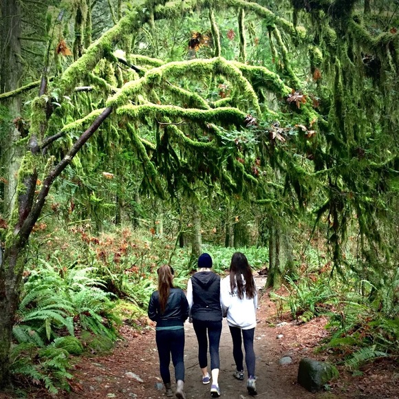 Meet your Posher, Maddi - Picture 1 of 1